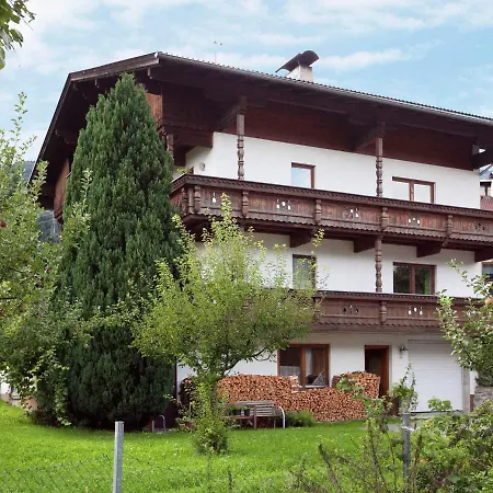 Apartment Beautiful In Zillertal *