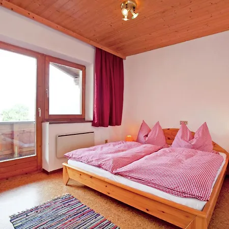 Apartment Beautiful In Zillertal Fuegen